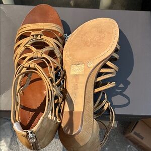 Elegant Tan Strappy Sandals